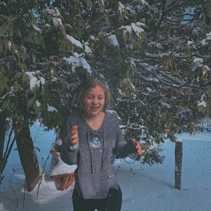 Meet your Posher, Maddy